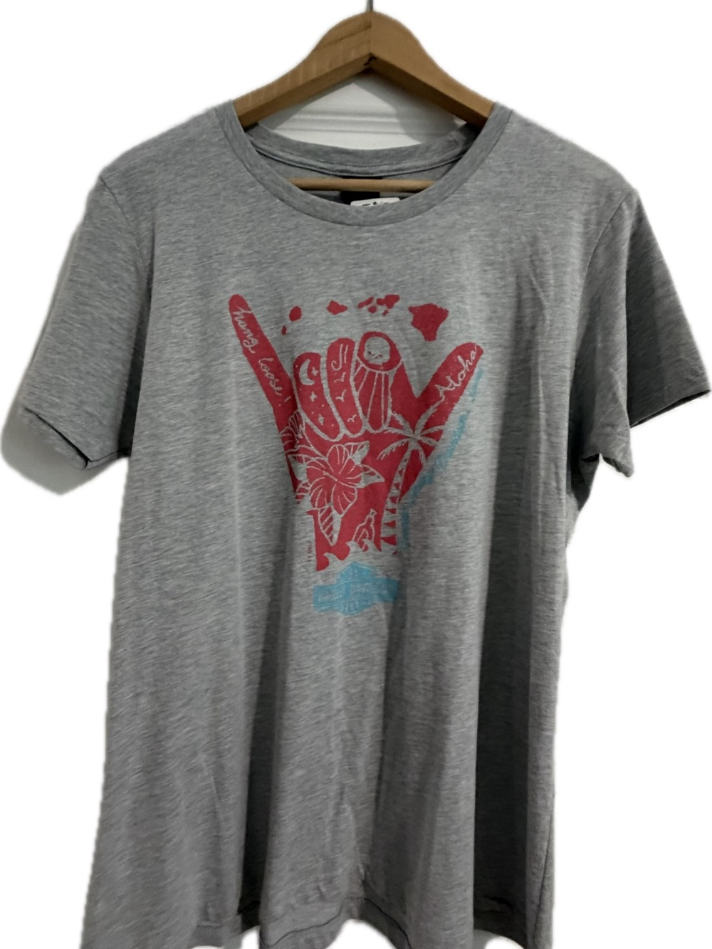 Harley-Davidson Gray Tee with Red and Light Blue Surf Graphic